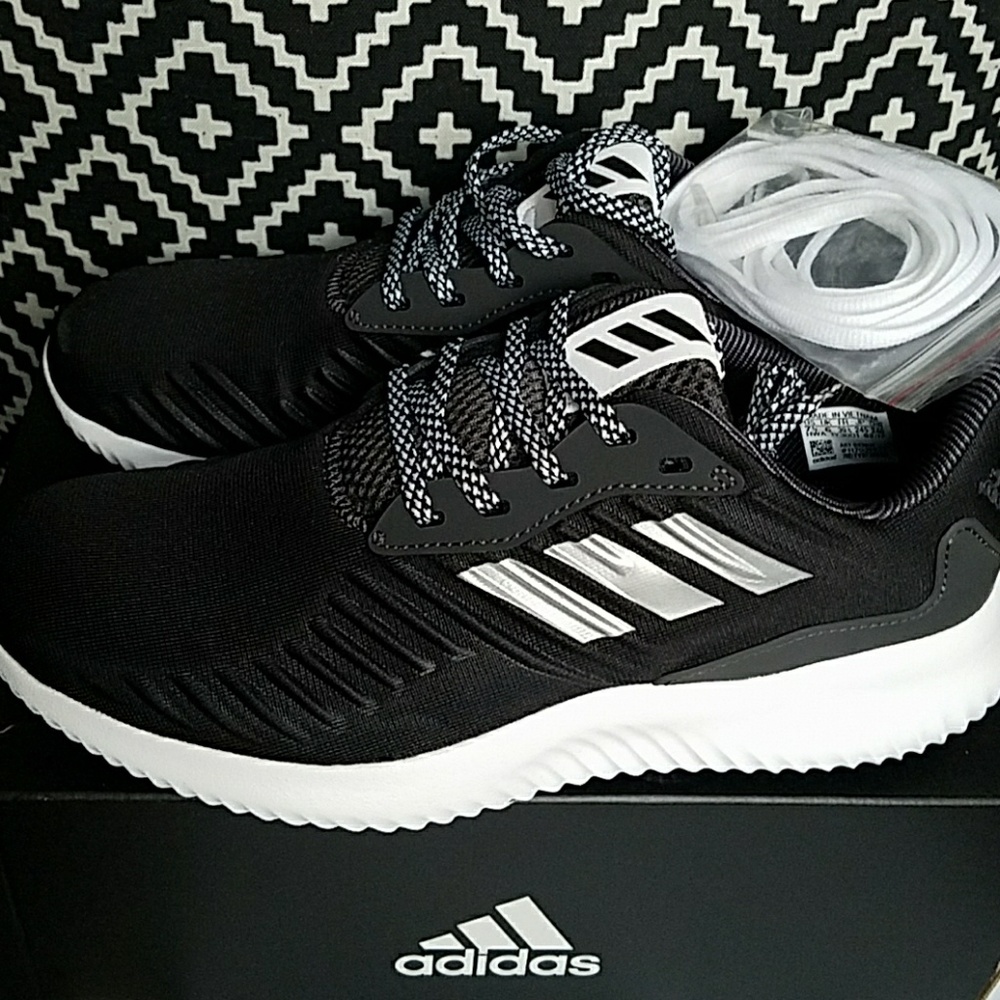 Adidas Alphabounce RC womens sneakers size 7 1/2